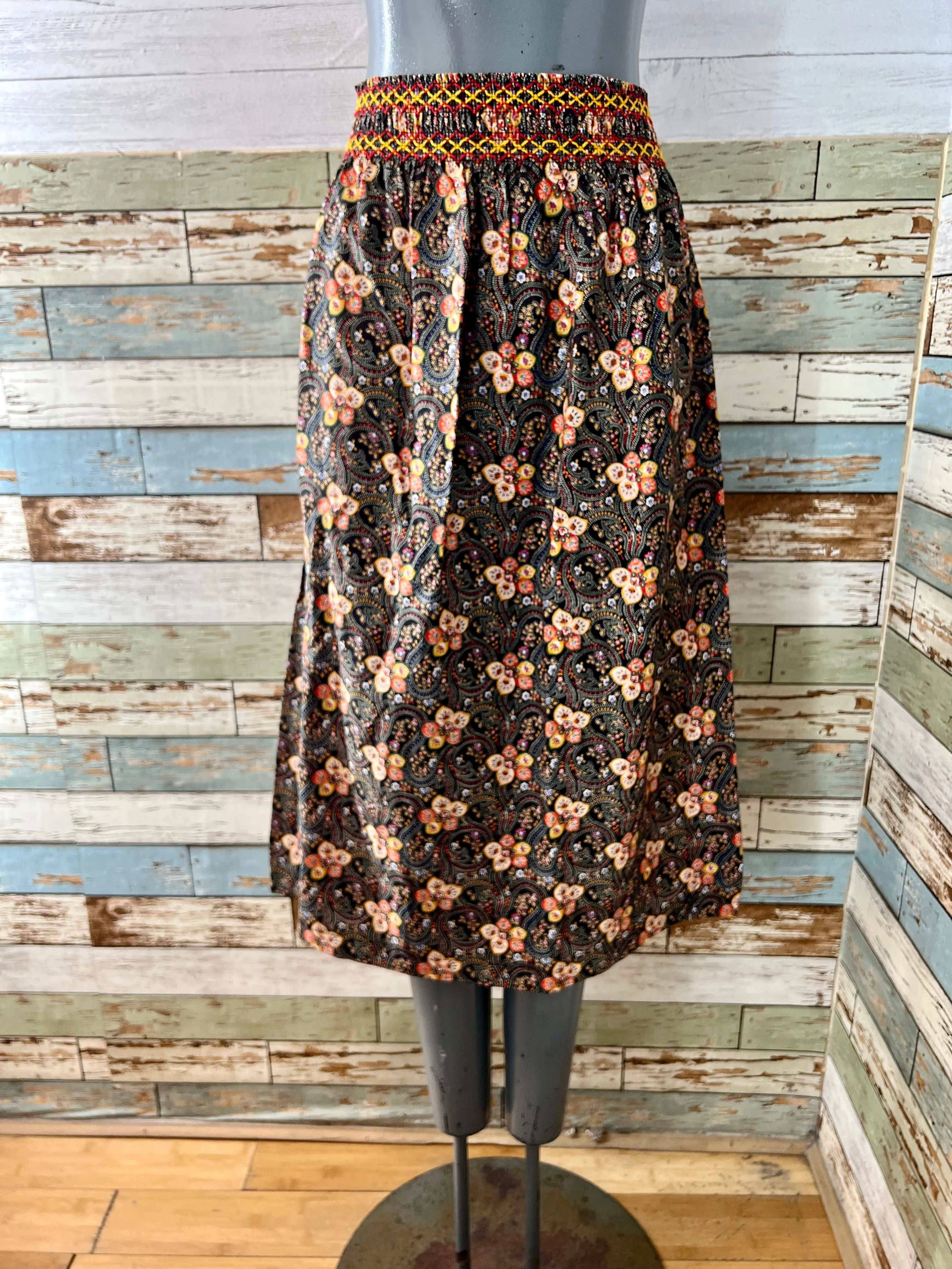 70’s Black with Red And Yellow Cinch Elastic Small Flowers Waist Skirt