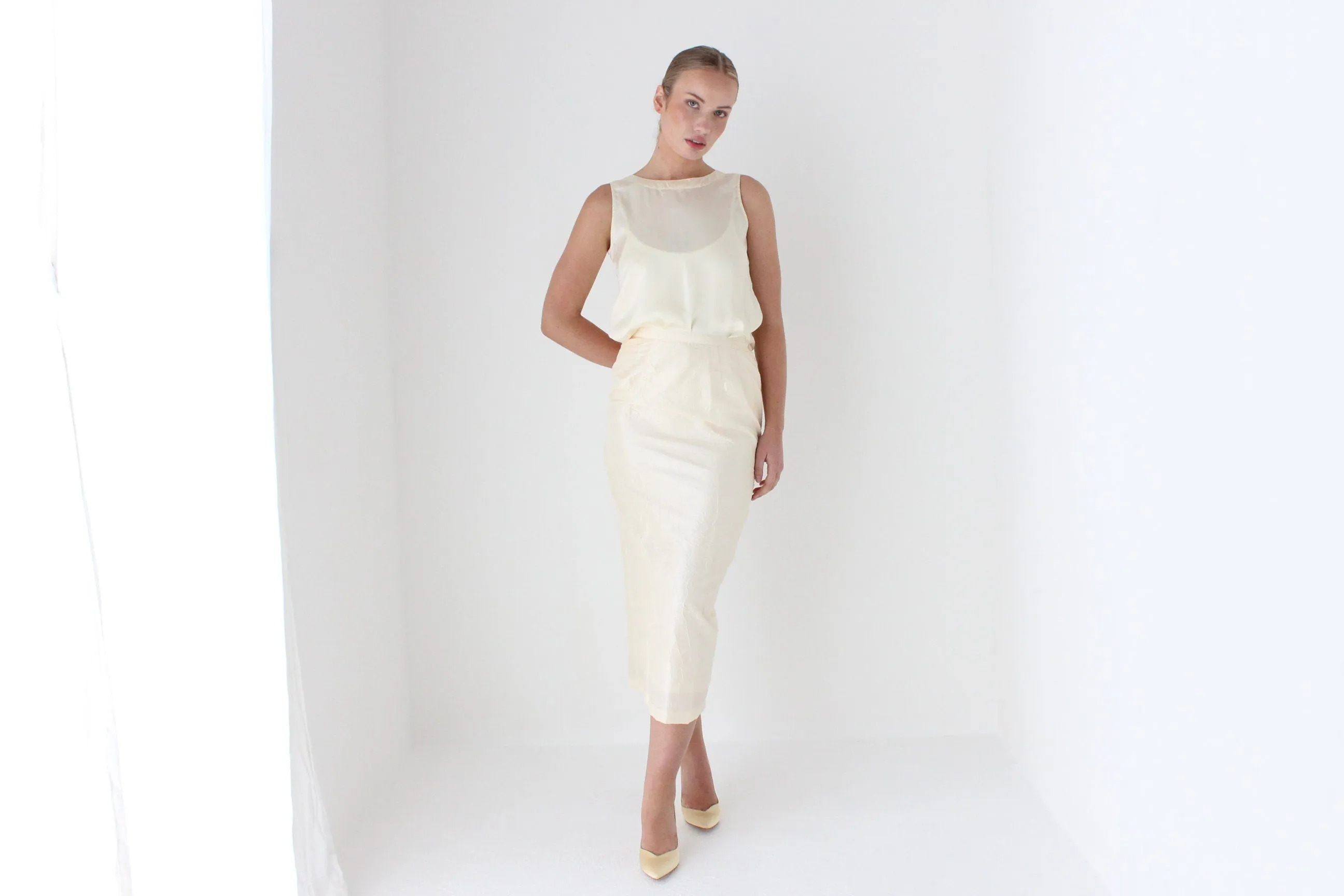 90s Cream Crinkle Taffeta Column Skirt
