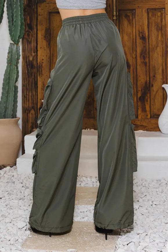Active Cargo Pants with Adjustable String Olive
