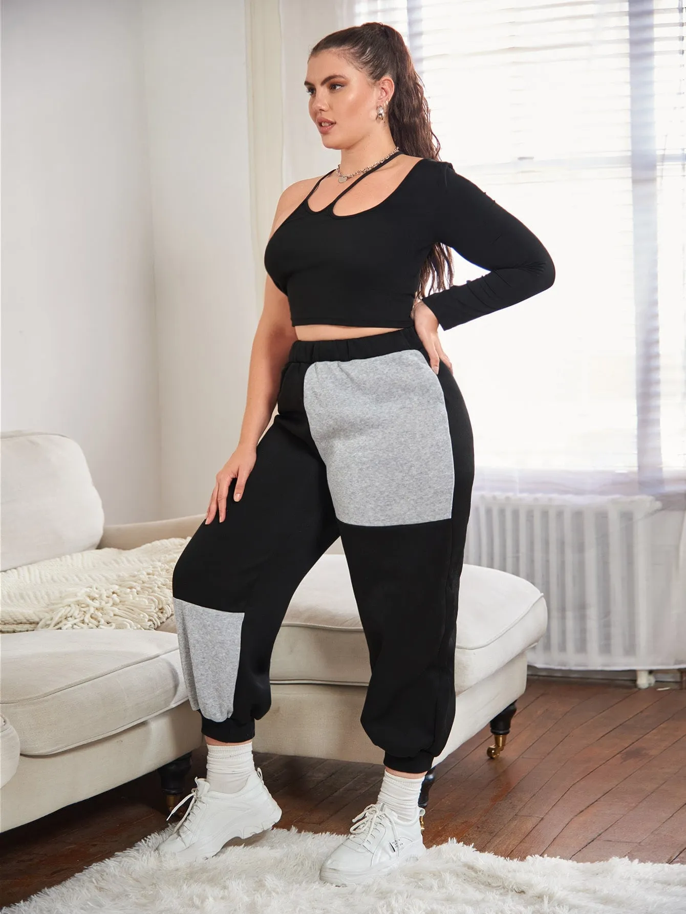 Colorblock Natural Cropped Plus Size Sweatpants