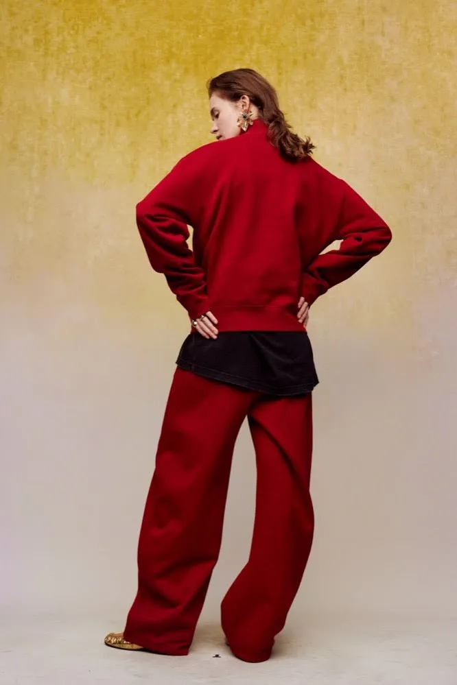 Egg-shaped Cuffed Fleece Sweatpants in Red