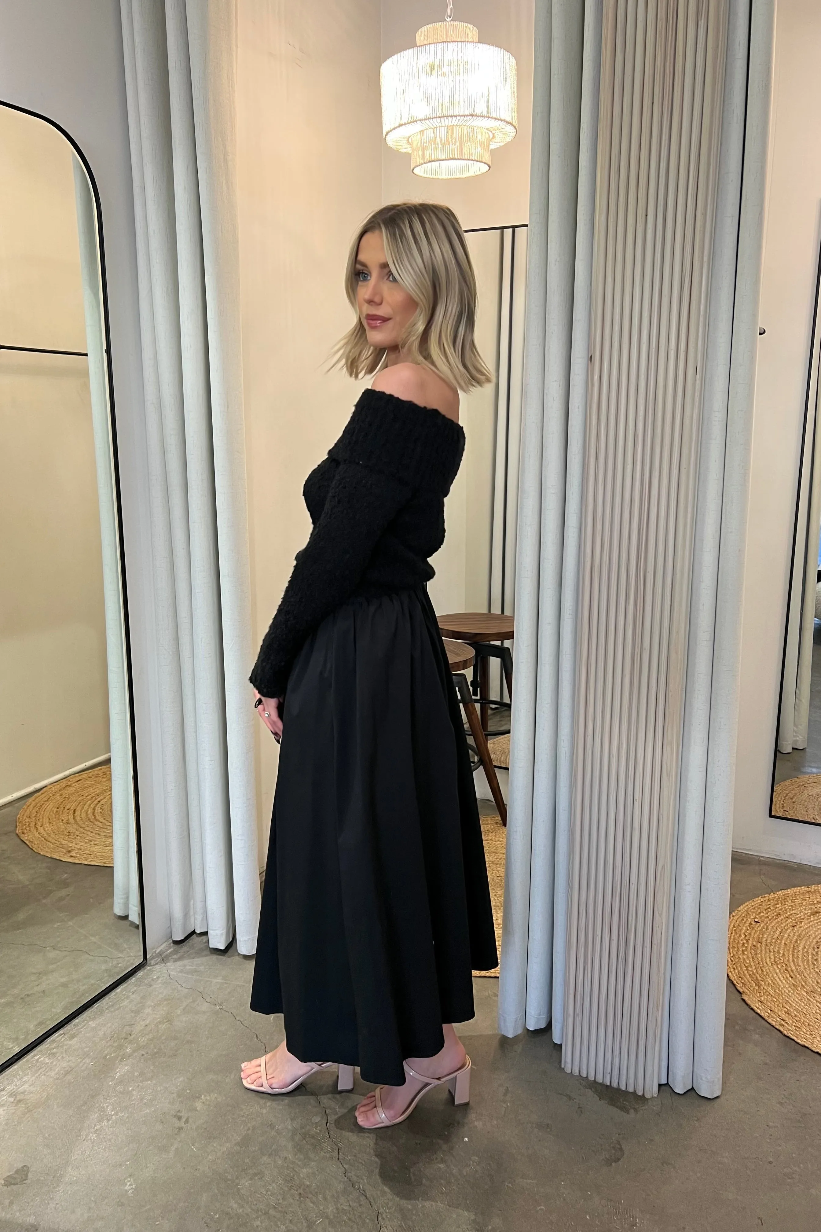 JAYCE BLACK OFF THE SHOULDER SWEATER