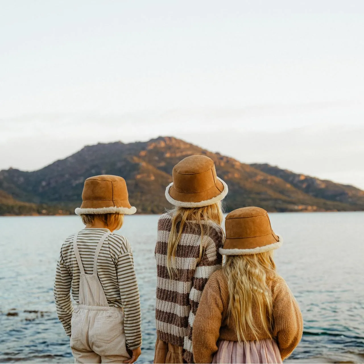 Little Teddy Chestnut | Kids UGG Bucket Hat