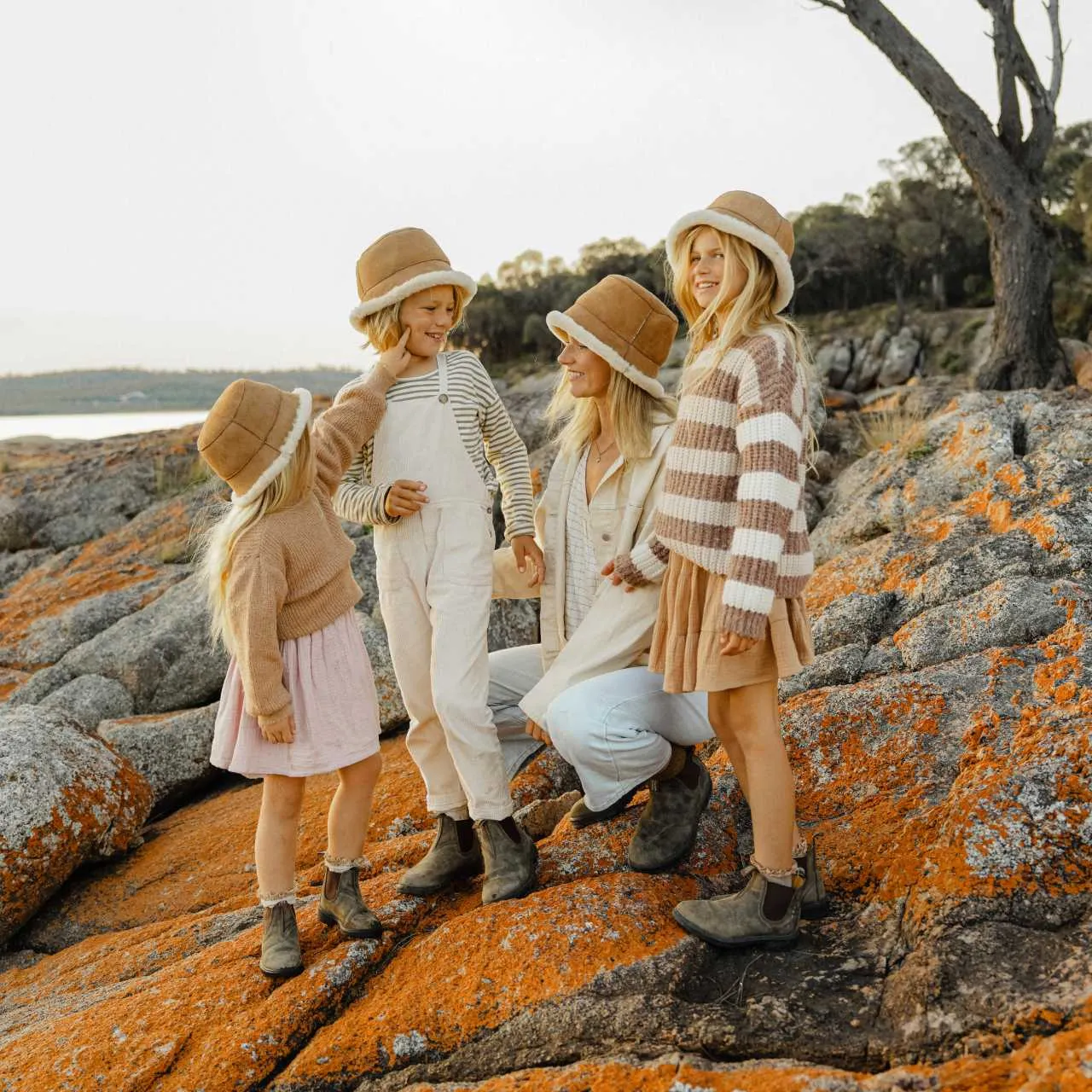 Little Teddy Chestnut | Kids UGG Bucket Hat