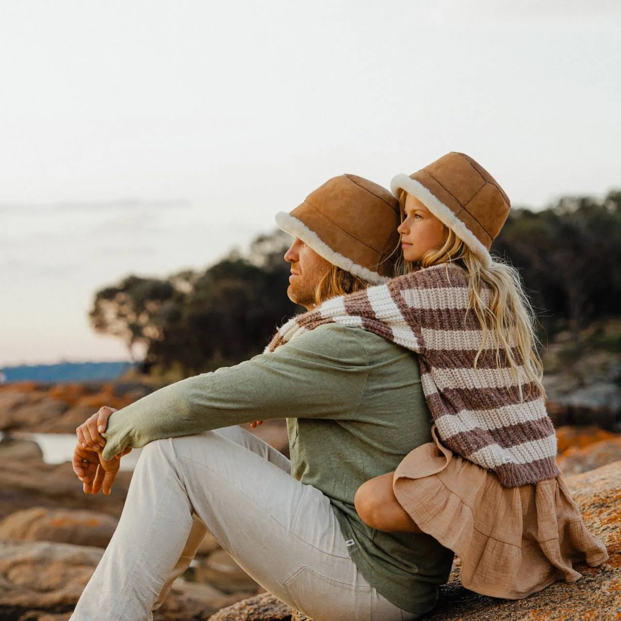 Little Teddy Chestnut | Kids UGG Bucket Hat
