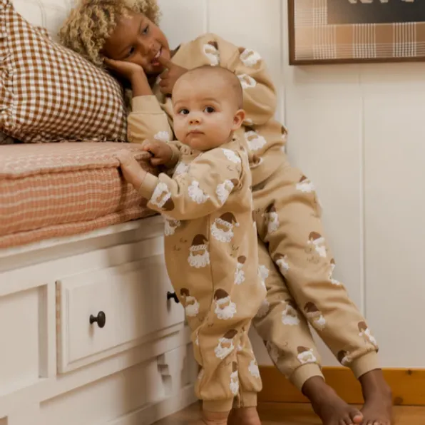 Santa Jogger Sweatpant - Rylee   Cru