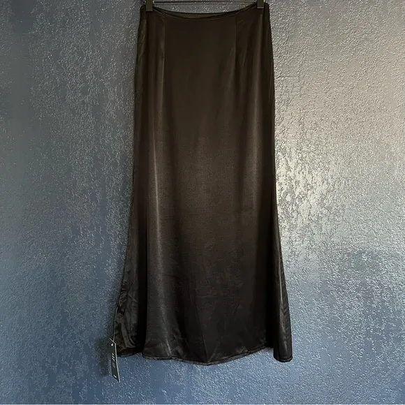 SzXS NA-KD Midi Satin Skirt
