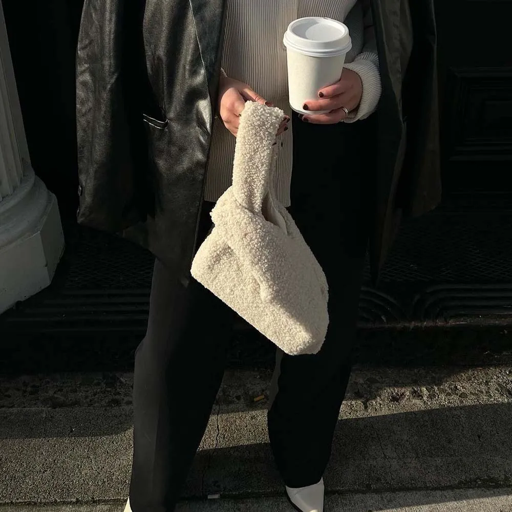 Thea Teddy Bag
