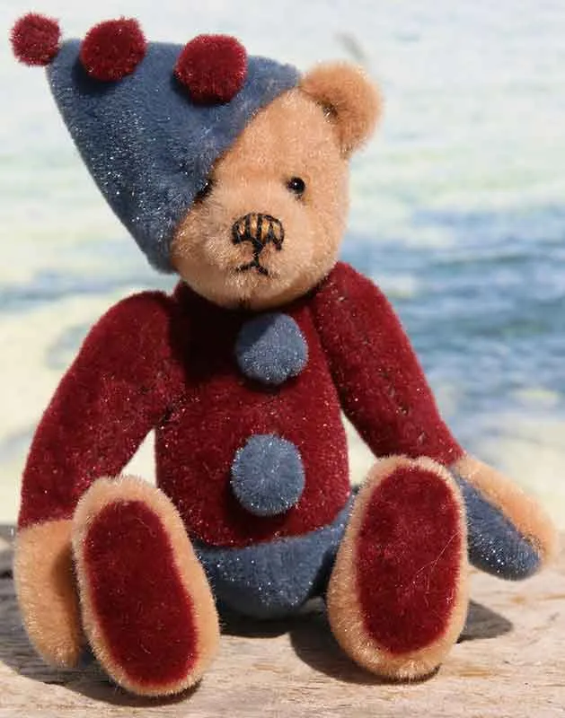 Tiddly Pom Pom by Barbara-Ann Bears - 10cm
