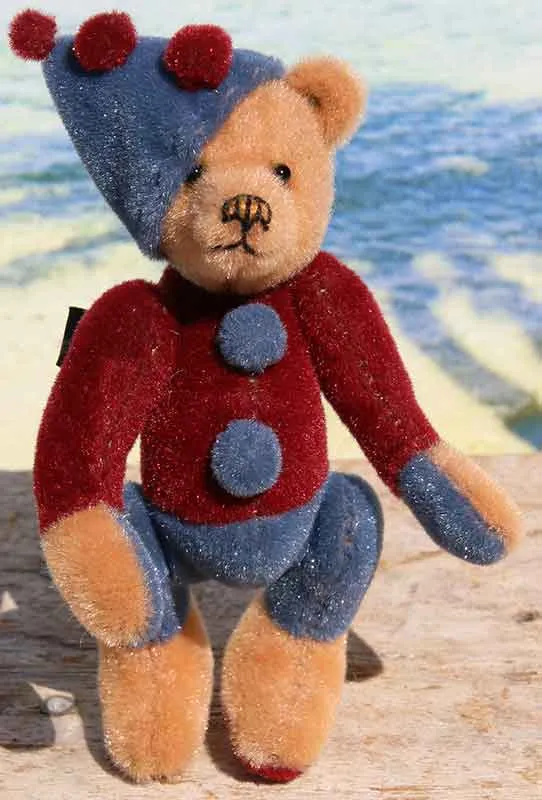 Tiddly Pom Pom by Barbara-Ann Bears - 10cm