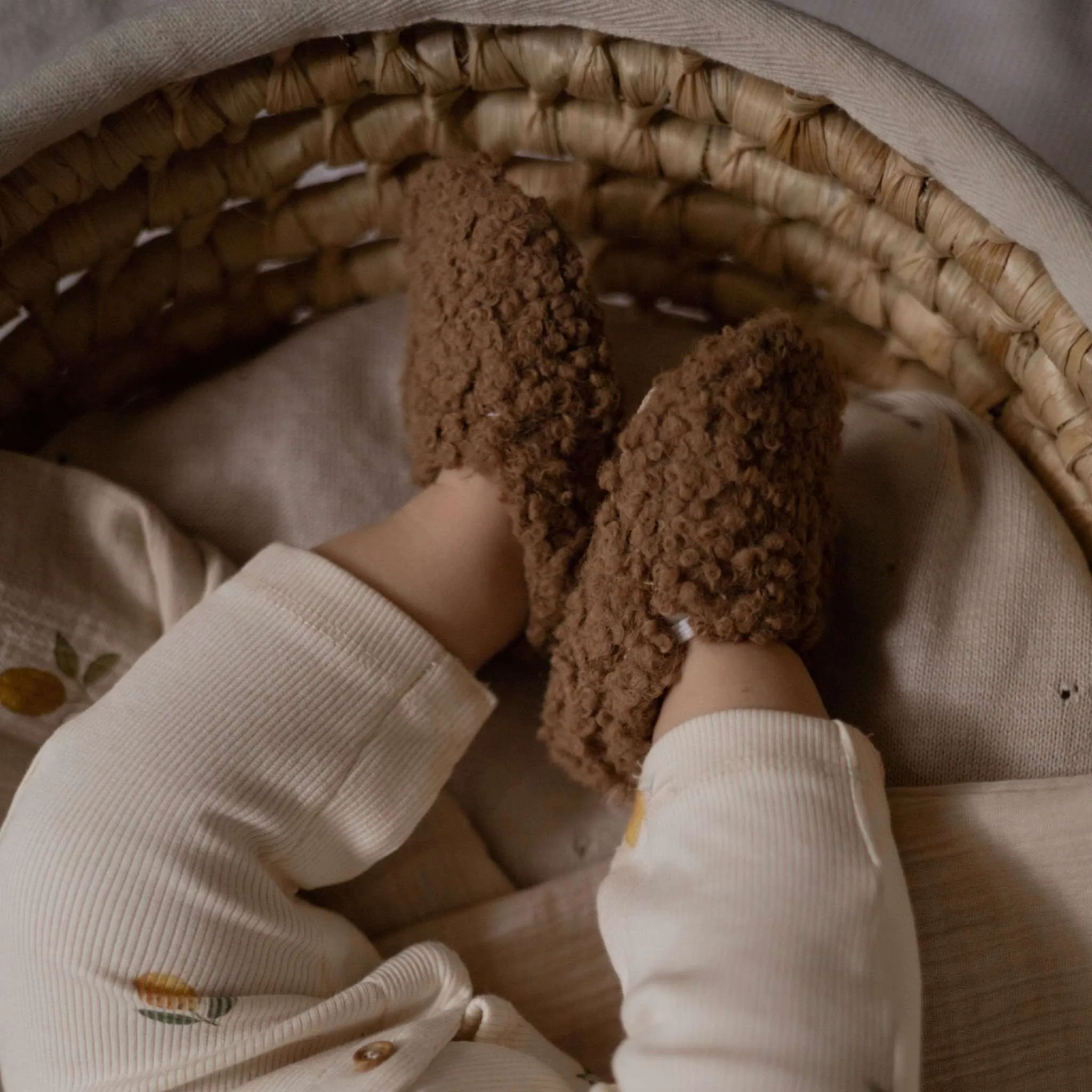 Vegan Shoes - Isii_bla X Cosy Roots - Teddy Shoes - Chocolate